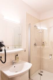 Das unternehmen ordnet sich und seine angebote den branchen restaurants und gaststätten zu. Hotel Anna Hotel Anna Und Coffee Inn Stendal