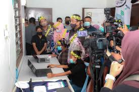 Beli ayam kampung hidup online berkualitas dengan harga murah terbaru 2021 di tokopedia! Kampung Orang Asli Broga Bekalan Makanan Untuk Kampung Orang Asli Sudah Dihantar Update April 2021 Harga Ayam Kampung Terbaru Per Hari Ini Daging Segar Hidup Dan Potong Well