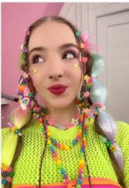 Tina Leake's Instagram, Twitter & Facebook