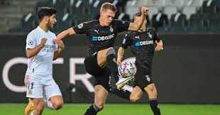 Ginter scored his first goal for germany on 16 november 2019 in a match against belarus. Chelsea Eye German Defender Ginter From Monchengladbach