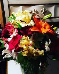 Don't make memes with pics of people that you saw in real life. Been Having An Awful Week Boyfriend Sent Flowers To My Office Just Because And He Didn T Send Plain Old Roses Happy
