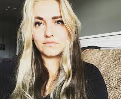 I cant stop taking rogue hair selfies AND I NEVER WILL