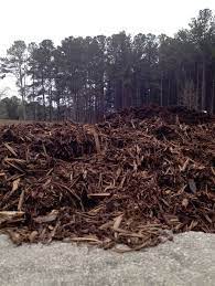 Natural Brown Hardwood Mulch Red Oak Is A Premium Double Hammered All Natural Hardwood Bark That Is Great For Groun Hardwood Mulch Mulch Ground Cover Plants