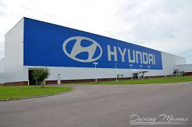 We value the folks at our dealerships because they are our front line, the faces representing hyundai where our customers see us most. Meeting The 2015 Sonata At Hyundai Usa Alabama Plant