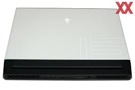 Gaming laptop brands don't get much bigger than alienware. Alienware M15 R3 Im Test Ein Durchaus Portabler High End Gamer Hardwareluxx
