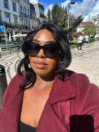 Ciao! I lived in Porto, Portugal for a year and am now in Italy, applying  for citizenship recognition via jure sanguinis. Once I'm approved, I'll be  looking for a place in Italy