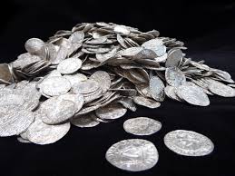 A mistake would be to use a generic this is another conservative method that you can try to clean your old finds with a minimum risk! Buried Treasure 2 500 Silver Coins From 11th Century Found In U K Ctv News