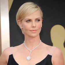 These styles are varied to the extreme and women seem to be in the market for drastic changes in their appearances for the coming year in fashion. Short Hair Trend At The Oscars 2014 Popsugar Beauty