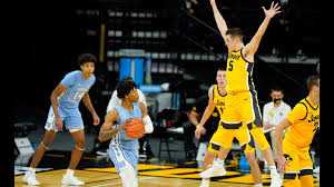 Select from premium jordan bohannon of the highest quality. Bohannon Scores 24 Leads No 3 Iowa Past No 16 Unc 93 80 Weareiowa Com