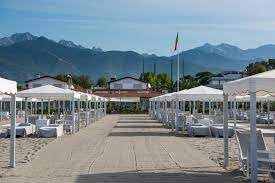 Bagno gilda is a spiaggia, stabilimento balneare located in forte dei marmi. Gilda Forte Dei Marmi Beach Club