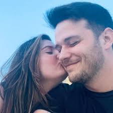 Stream Timothy Trader music