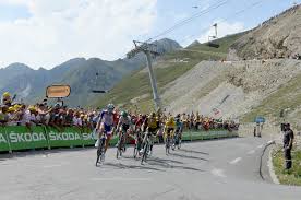 Etape af tour de france 2019 er 117,5 km lang og køres fra tarbes til tourmalet barèges. Tour De France Pinaut Tibot Siegt Auf Dem Tourmalet