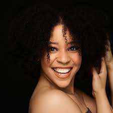 Sarah Wingo's Instagram, Twitter & Facebook