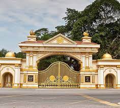Anak bukit is situated 1½ km northeast of istana sultan kedah. Kedah Royal Palace