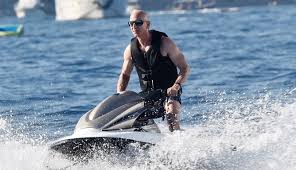 The yacht will be 417 feet long. Jeff Bezos Is Stepping Down From The Position Of Amazon S Ceo