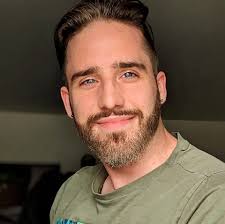 Joyeux anniversaire pour tes 29 ans mon fiancé Benjamin Allain-Vaillant .  Je t'aime profondément. Tu es un homme fantastique. Tu m'impressionne à  chaque jour. ❤️🤟❤️🤟🎉🎂🎉🎂