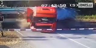 Check spelling or type a new query. Video Nekat Terobos Palang Pintu Truk Ini Disikat Kereta Api Merdeka Com