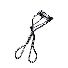 The great lengths we go to for beauty can be painful!! Shiseido Eyelash Curler Reviews 2021