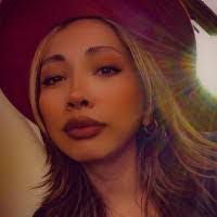 Yesenia Ocampo's Instagram, Twitter & Facebook