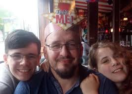 Heartfelt tribute to Eastwood dad, 48, who 'died alone' after waiting in  A&E for nine hours