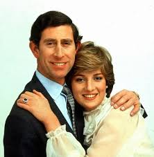 Prince charles and lady diana spencer announce their engagement in february 1981 with this picture taken at buckingham palace. Pin By Ondreovici Maria On People Charles And Diana Lady Diana Diana