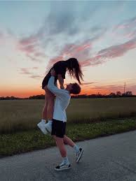Pin By Ellie Kohlman On Relationship Goals In 2020 Cute Couple Pictures Cute Couples Goals Cute Couples