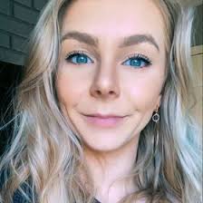 Sienna Montgomery (sienna5217)