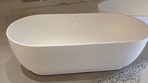 Das außergewöhnliche design der serie luv von duravit verbindet nordischen purismus mit zeitloser. Duravit Luv Durasolid 700434000000000 Free Standing Bath 180 85 Youtube