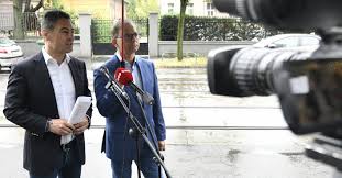 Csaba toth is known for his work on проклятие ведьмы (2020), szia, életem! Toth Csaba Mszp Hu