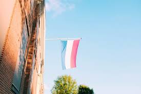 Burgemeester ron könig roept inwoners op om toch samen stil te staan. Bevrijdingsdag 5 Mei Omgevingsweb