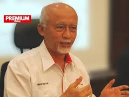 Umno tidak pernah menuntut mageran ditubuhkan yang pastinya bertentangan dengan pendirian yang diputuskan setakat ini untuk darurat ditamatkan atau tidak diteruskan selepas 1 ogos ini. Iufrlm Pz2lglm
