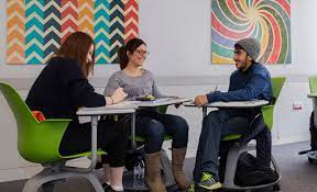 There is additional specialised support for students whose first language is not english. The Best English Language Schools In London