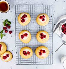 This creates a disposable piping bag. Raspberry Cheesecake Cookies Chocolates Chai