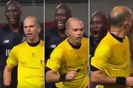 Bruno esteves fica a cargo do videoárbitro, assistido por antónio godinho. Refereeing World Porto Player Sent Off After Accidental Collision With Referee Godinho