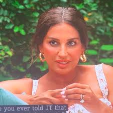 Jolene disapproves of me waking her from her slumber. 🐾😴💙 Jolene is a  whole mood today. TGIF!