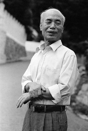 보도자료] 역사학계의 '녹두장군' 이이화 선생 별세 | 민족문제연구소