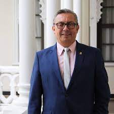 Jorge fonseca, diputado del partido liberación nacional (pln), denunció este jueves que alberto salom, rector de la universidad nacional de costa rica (una), ha recibido pagos de más en su salario. Facebook