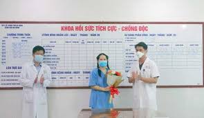 Người không may bị sốc phản vệ sẽ được chế độ bảo hiểm y tế chi trả. Ná»¯ Ä'iá»u DÆ°á»¡ng Ä'a Náºµng Sá»'c Pháº£n Vá»‡ Sau Tiem Váº¯c Xin Phong Covid 19 Ä'Æ°á»£c Ra Viá»‡n