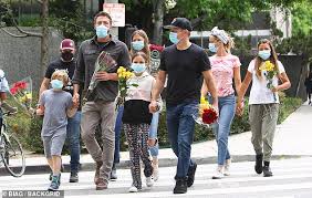 Matt later moves into the gilbert house when elena moves out, due to jeremy's urge to kill her. Ben Affleck Reunites With Matt Damon Along With Their Kids To Bring Flowers In Honor Breonna Taylor Daily Mail Online
