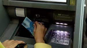 Tunggu sampai mesin atm memunculkan layar. Setor Tunai Atm Bri Uang Masuk Di Mesin Tapi Saldo Rekening Tidak Bertambah Media Konsumen