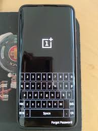Press and hold the volume down and power buttons until the oneplus logo and a keyboard appear on the screen; Stuck On Black Oneplus Boot Screen Oneplus Community
