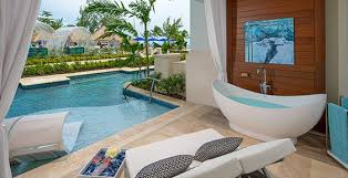 Rooms Suites At Sandals Royal Barbados Resort Sandals In 2020 Barbados Resorts Jamaican Vacation Sandals Resorts