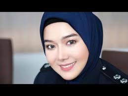 Menurut pelakon salina saibi, doktor mengesahkan allahyarham meninggal dunia akibat kegagalan fungsi buah pinggang. Pelakon Gerak Khas Meninggal Dunia Pelakon Gerak Khas Nizen Ayob Meninggal Dunia Akibat Kegagalan Buah Pinggang Al Fatihah Meninggal Dunia Akibat Masalah Buah Pinggang Ketan Putt