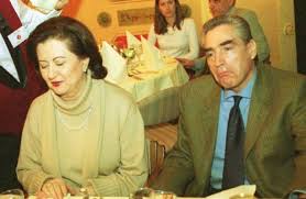 Petre roman was born on july 22, 1946 in bucharest, romania. De Ce Au DivorÅ£at Mioara Roman Si Petre Roman S A Aflat Motivul Pentru Care PÄƒrinÅ£ii Oanei Roman S Au Separat Stiri Mondene