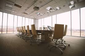 Earn out clauses are part of business purchase agreements which sets a portion of the price contingent upon the business achieving some future financial goal. Findea Ag Findea Blog Earn Out Beim Unternehmensverkauf Vor Und Nachteile