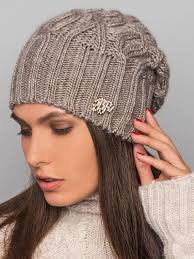 вязаные женские шапки и береты на зиму спицами с описанием Modnye Zhenskie Shapki Zimnie Trendy 2017 2018 Uzory Dlya Vyazaniya Detskih Veshej Detskoe Vyazane Vyazanye Shapochki