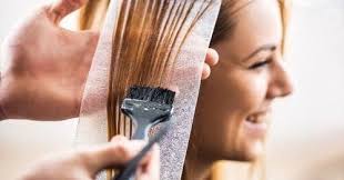 C Vitamini Ile Sac Rengi Acilir Mi Kadinlarin En Cok Karsilastigi Sorunlardan Biri Sac Renginin Ist In 2020 Bleaching Your Hair Bleaching Dark Hair Color Your Hair