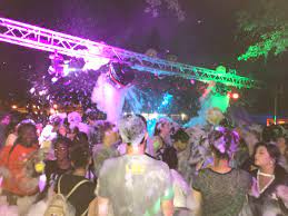 Foam parties can be dated back to a rhapsody in black and blue, a 1932 short film directed by aubrey scotto. Lsu On Twitter Foam Party Status Activated Bring Your Tiger Card And Let S Get Sudsy Until Midnight