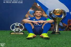 أثار الناقد الرياضي عبد العزيز المريسل، المعروف بدعمه لنادي النصر السعودي، جدلا بحديثه عن رغبه محمد الشلهوب، قائد فريق الهلال، بالرحيل عن الزعيم. Ù…Ø§ ÙŠÙ†ØªØ¸Ø± Ù…Ø­Ù…Ø¯ Ø§Ù„Ø´Ù„Ù‡ÙˆØ¨ ÙÙŠ Ø§Ù„Ù‡Ù„Ø§Ù„ Ø¨Ø¹Ø¯ Ø§Ø¹ØªØ²Ø§Ù„Ù‡ ØµØ­ÙŠÙØ© Ø§Ù„Ù…ÙˆØ§Ø·Ù† Ø§Ù„Ø¥Ù„ÙƒØªØ±ÙˆÙ†ÙŠØ©