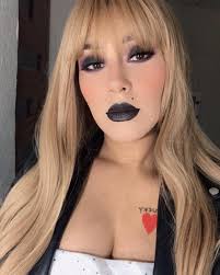 Evelyn Banda's Instagram, Twitter & Facebook